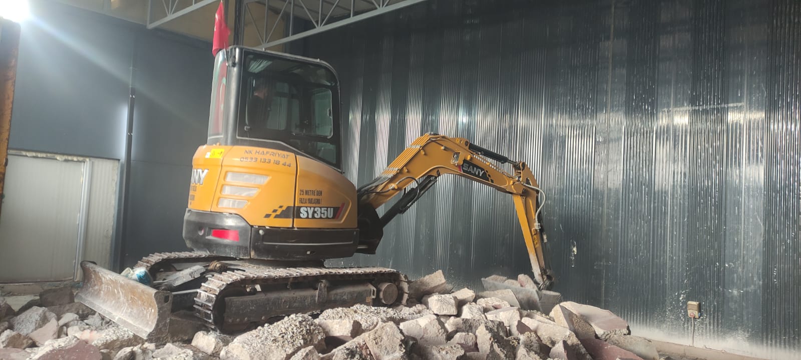 Çankaya Mini Kepçe ve Bobcat Kiralama